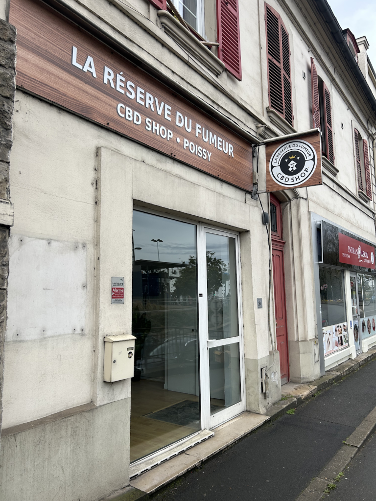 CBD Shop Poissy (78) : La Réserve du Fumeur