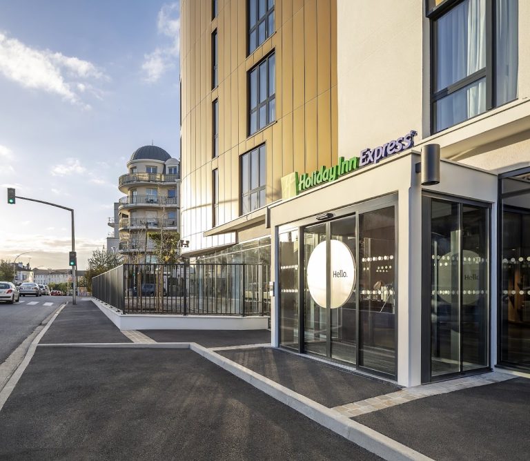 Holiday Inn Express Paris – Poissy by IHG