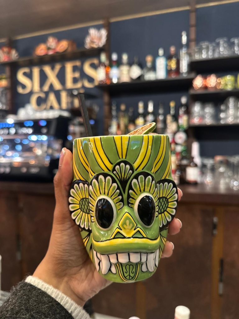 Sixes Café