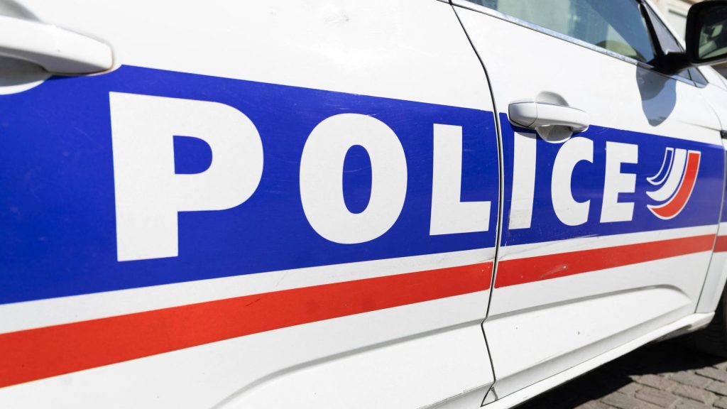 Car Plows into Crowd in Caen: 2 Dead, 9 Hurt