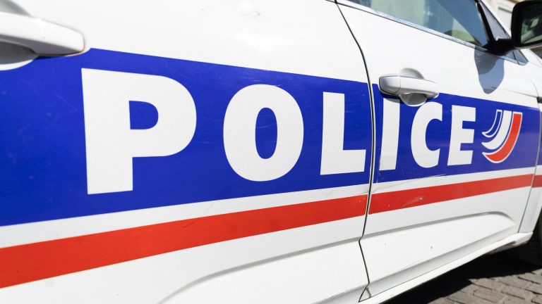 Car Plows into Crowd in Caen: 2 Dead, 9 Hurt