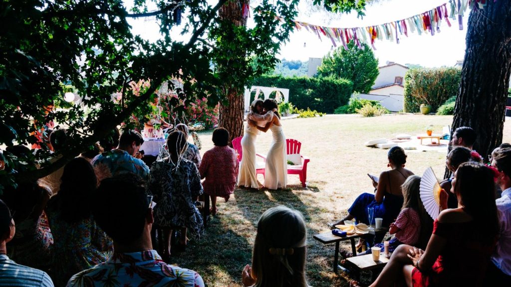 Friendship Weddings: A New Commitment Ritual