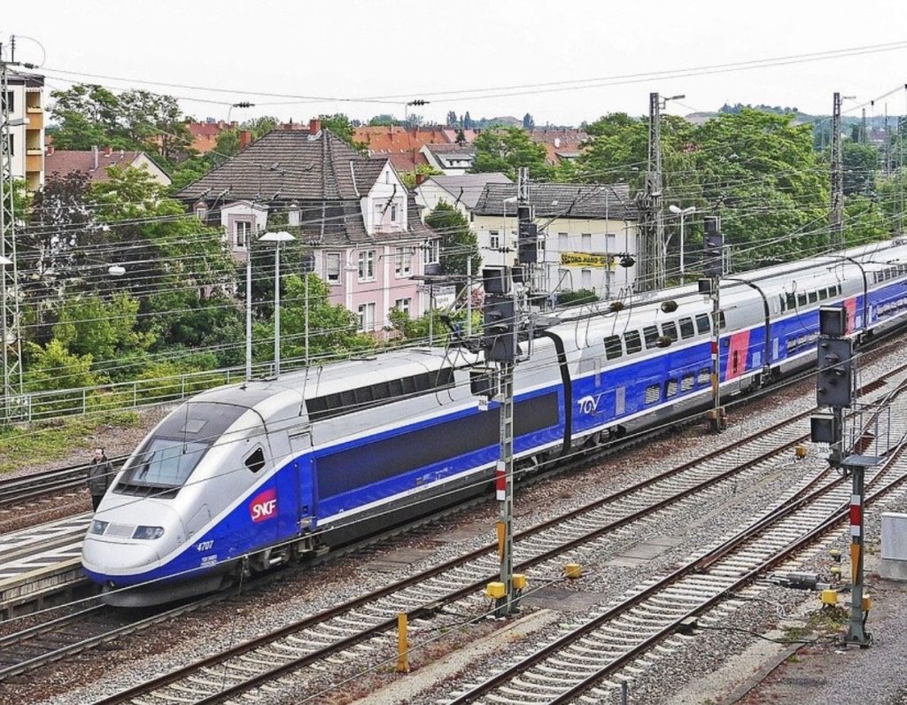 Major Train Disruptions Hit Normandy Routes from Paris