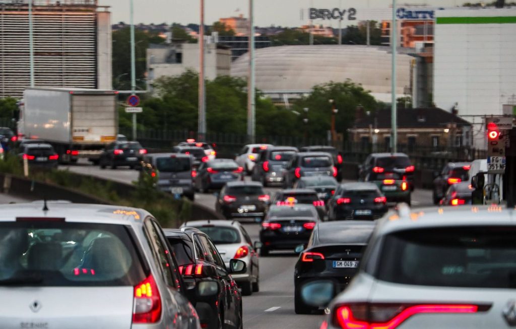 Yvelines Traffic Chaos: Poissy Faces Months of Gridlock