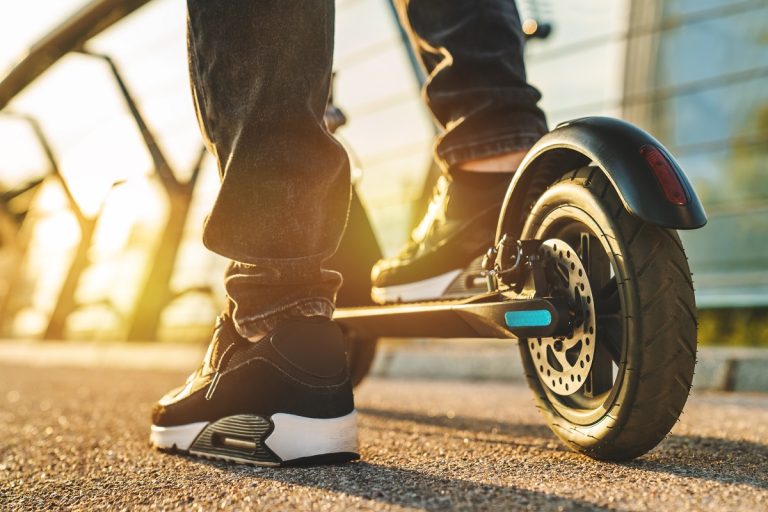 Police Officer Injured in Yvelines Scooter Chase